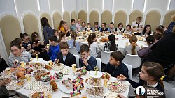 Алексей Текслер посетил торжественное открытие Театра кукол