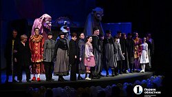 Алексей Текслер посетил торжественное открытие Театра кукол