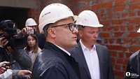Алексей Текслер раскритиковал строителей за срыв сроков сдачи двух детсадов в Копейске