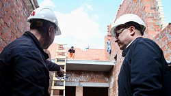 Алексей Текслер предупредил глав об ответственности за задержки в строительстве детсадов и школ