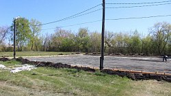 В Коркинском районе начали благоустройство спортивного комплекса