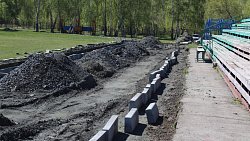 В Коркинском районе начали благоустройство спортивного комплекса