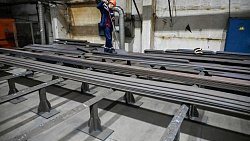 Сам себе полуприцеп: репортаж с южноуральского завода тяжеловозной техники