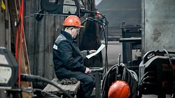 Сам себе полуприцеп: репортаж с южноуральского завода тяжеловозной техники