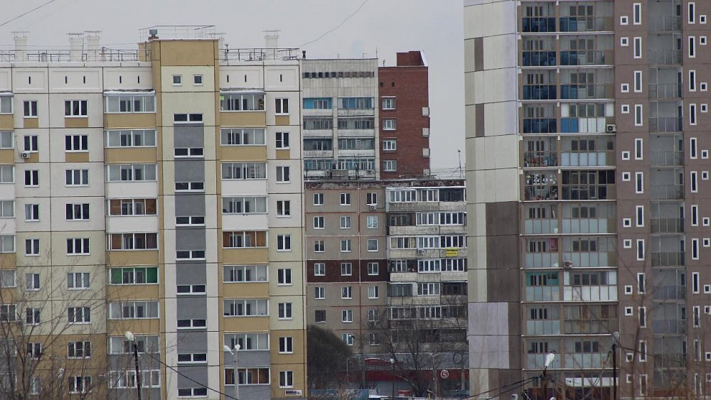 УрФО назвали лидером по программе переселения жителей из аварийного жилья