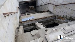 Один из спусков подземного перехода закрыли в центре Челябинска