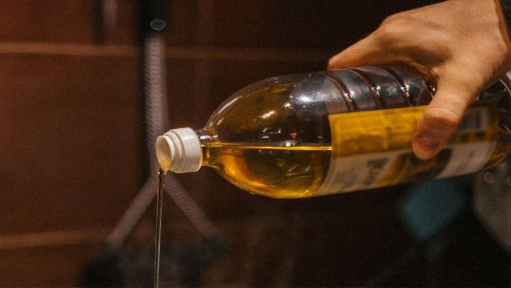 Надо ли хранить подсолнечное масло в холодильнике