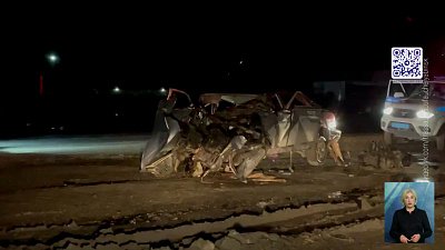 Легковушка столкнулась с фурой на трассе М-5