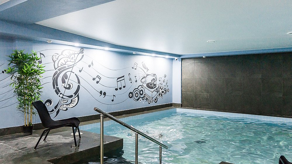 Термальный комплекс «Баден‑Баден» приостановил работу всех бассейнов после гибели 11‑летней девочки