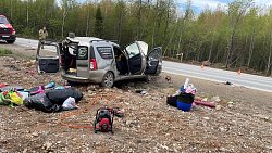 Водитель и пассажир LADA погибли в лобовом ДТП с фурой на трассе в Челябинской области