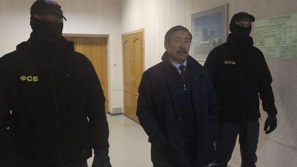 Главе Агаповского района предъявили обвинение в получении взятки