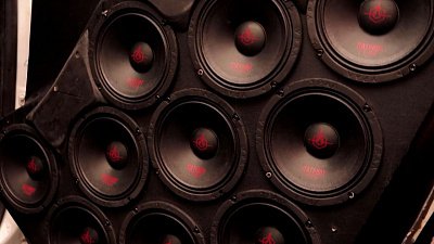 В Челябинске прошел первый этап чемпионата по автозвуку и тюнингу АМТ Евразия