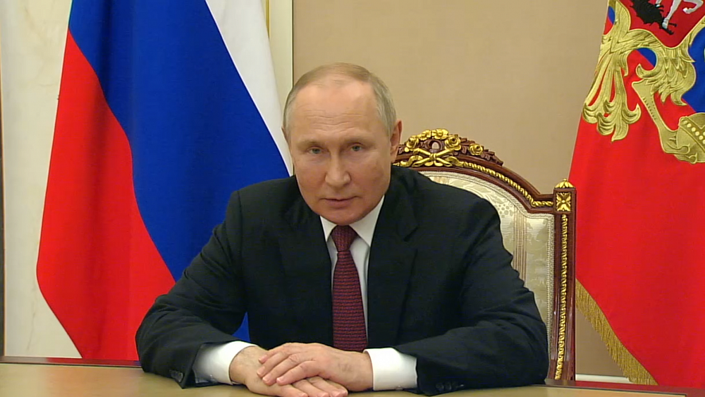 Владимир Путин увеличил выплаты неработающим пенсионерам на 10%