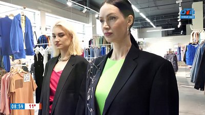 Как подобрать наряд под цвет волос в сюжете: «Одежда для брюнеток и блондинок»