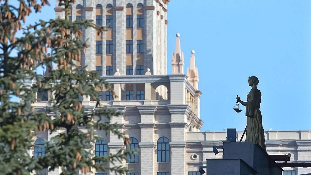 Студентам-контрактникам ЮУрГУ будут платить стипендию 10 тысяч рублей