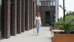 Выбираем со стилистом наряды для выпускного вечера и отпуска