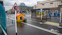 В Челябинске на площади Революции открыли детский автогородок