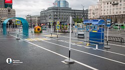 В Челябинске на площади Революции открыли детский автогородок