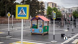 В Челябинске на площади Революции открыли детский автогородок