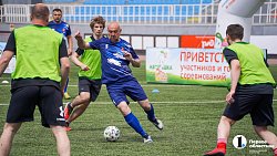 Хоккеисты «Трактора» проиграли команде регионального правительства в футбольном матче