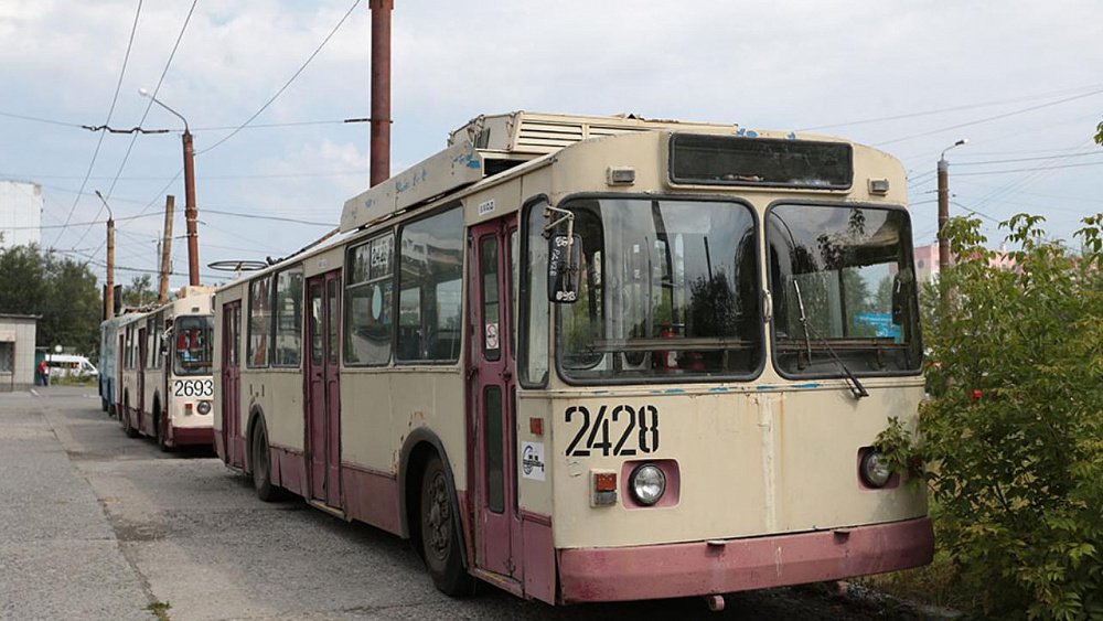 В Челябинске распродадут старые трамваи и троллейбусы