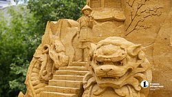 В Челябинске открылся парк скульптур из песка