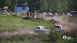 Команда из Перми одержала победу в чемпионате и первенстве УрФО по автокроссу