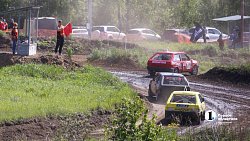 Команда из Перми одержала победу в чемпионате и первенстве УрФО по автокроссу