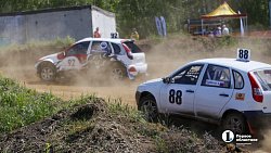 Команда из Перми одержала победу в чемпионате и первенстве УрФО по автокроссу