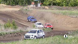 Команда из Перми одержала победу в чемпионате и первенстве УрФО по автокроссу