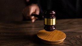 УФАС признало незаконной звуковую рекламу распродажи одежды на улице в Челябинске УФАС признало незаконной звуковую рекламу распродажи одежды на улице в Челябинске
