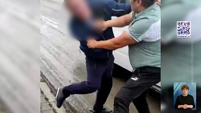 Пьяный мужчина устроил драку в маршрутке