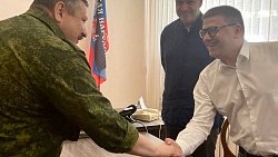 Алексей Текслер встретился в Донбассе с военными из Челябинской области