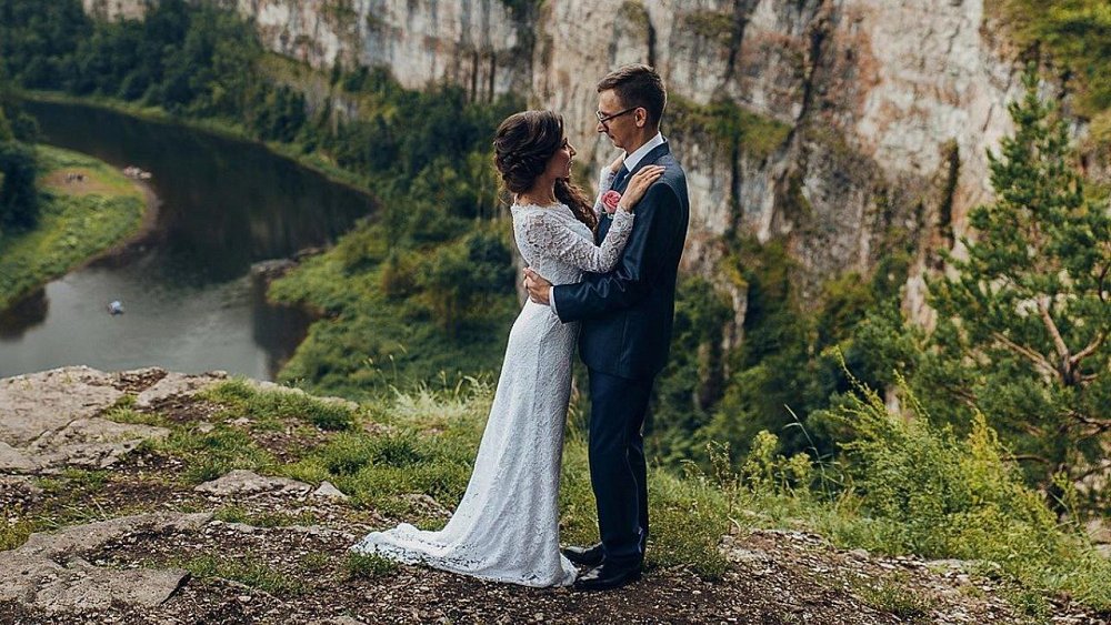 ЗАГС Сатки предлагает молодоженам обменяться кольцами на Айских притесах и Порогах