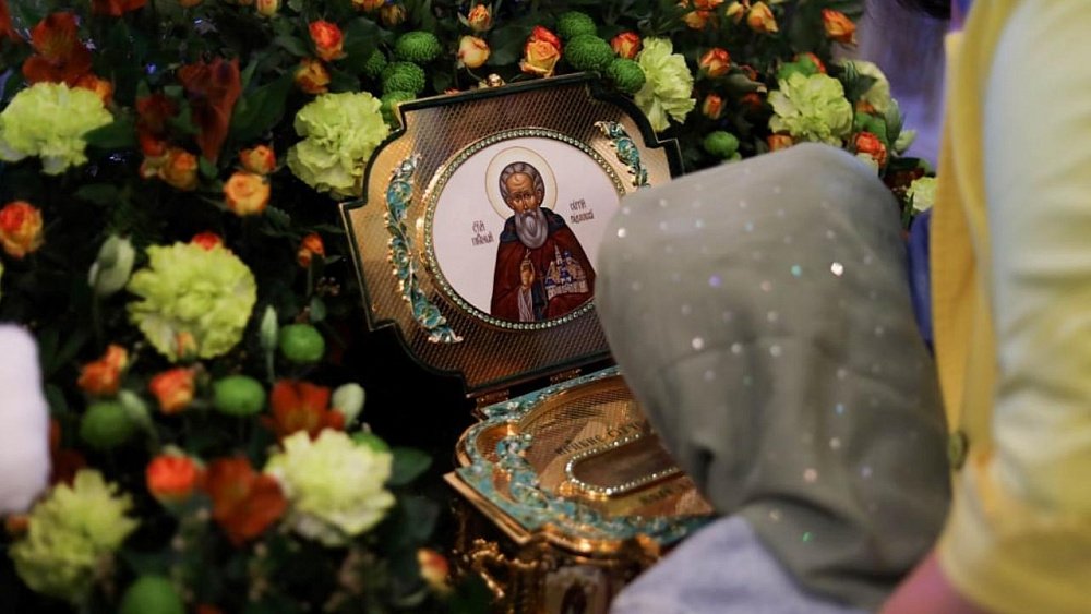 10 тысяч верующих приложились к ковчегу с мощами Сергия Радонежского в Челябинске