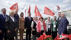 Стелу в честь воинов Челябинской области установили под Санкт‑Петербургом