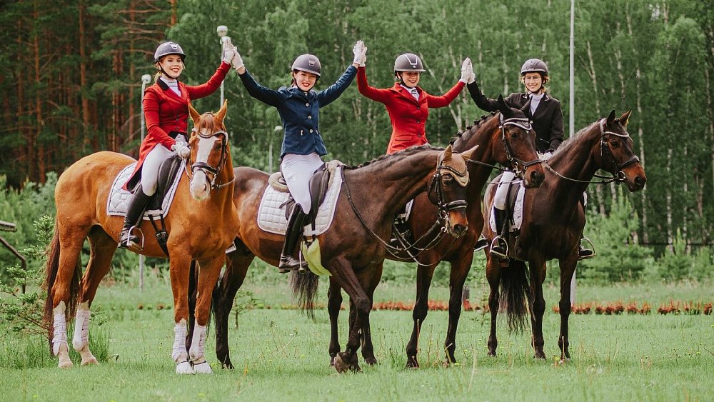Южноуральские спортсменки — среди призеров всероссийского турнира по конному спорту