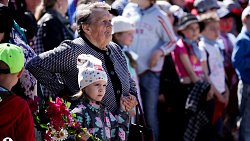 Алексей Текслер возложил цветы к Вечному огню в Челябинске в День памяти и скорби