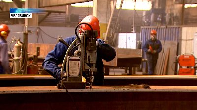 Производительность труда улучшает предприятия