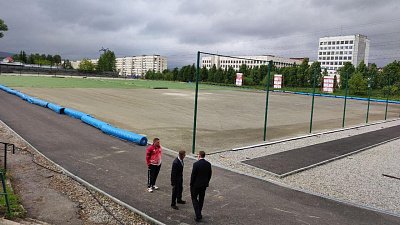 В Златоусте проинспектировали ремонт спортивных объектов