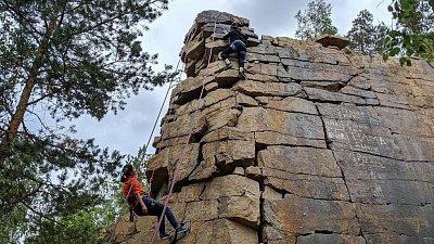 В Челябинске открылась новая спортшкола по скалолазанию