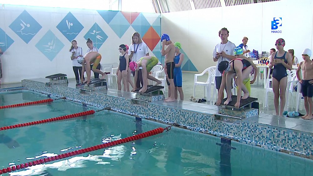 Пловцы региона встретились в Миассе