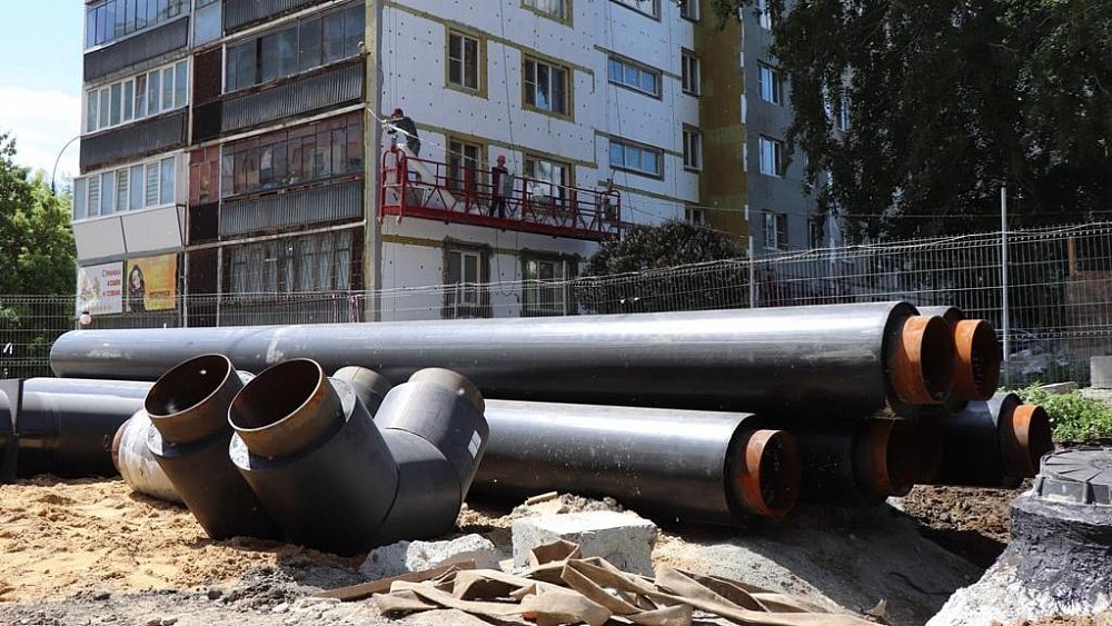 В Челябинске вместо ржавых труб укладывают стальные теплосети с системой контроля утечек