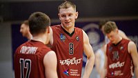 Баскетбольный клуб «Челбаскет» продлил контракт с Андреем Логиновым