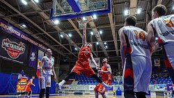 Баскетбольный клуб «Челбаскет» продлил контракт с Андреем Логиновым