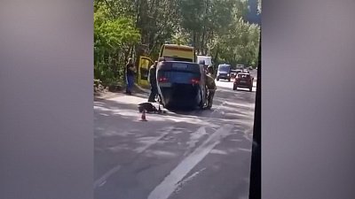 В Златоусте перевернулся легковой автомобиль