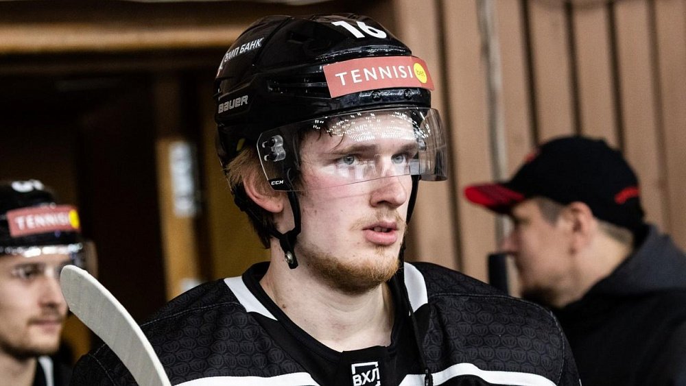 Хоккейный клуб «Трактор» подписал контракт с защитником Александром Шепелевым