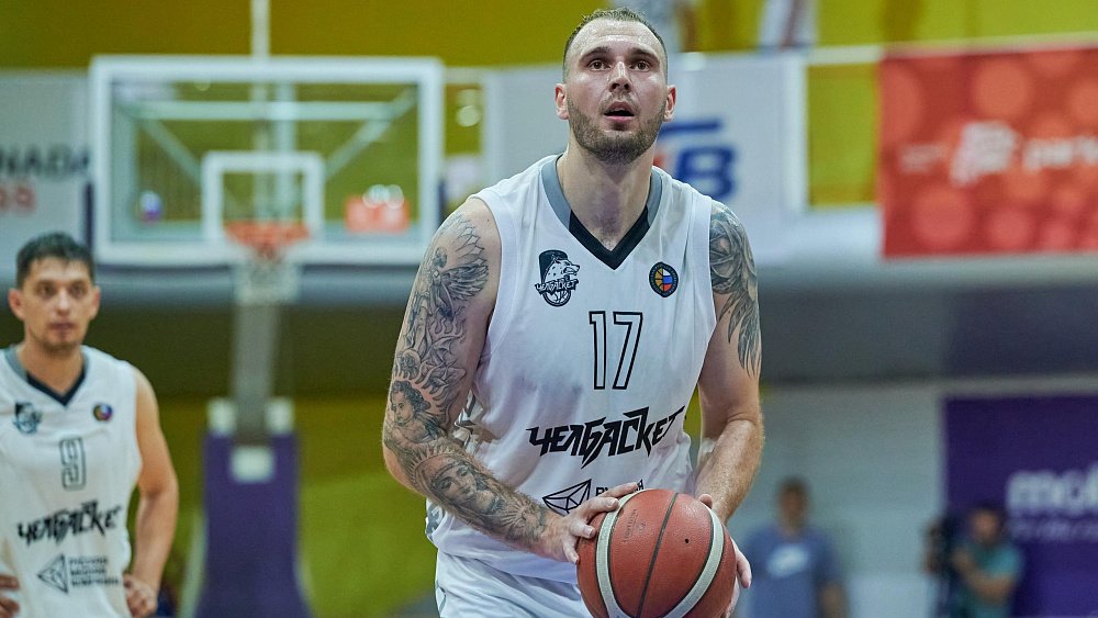 Баскетбольный клуб «Челбаскет» продлил контракт с Кириллом Епановым