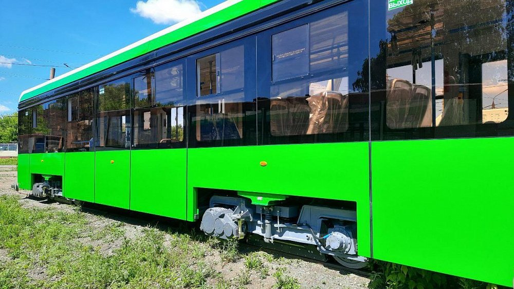 Новый трамвай вышел на обкатку в Челябинске