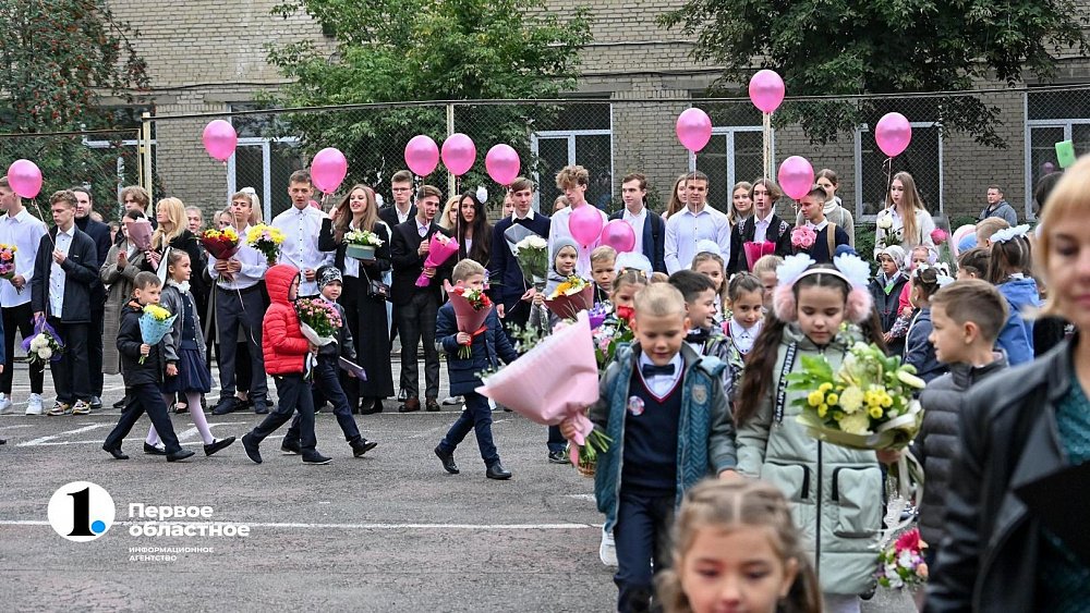 Школы Челябинской области возобновляют прием заявлений в первые классы